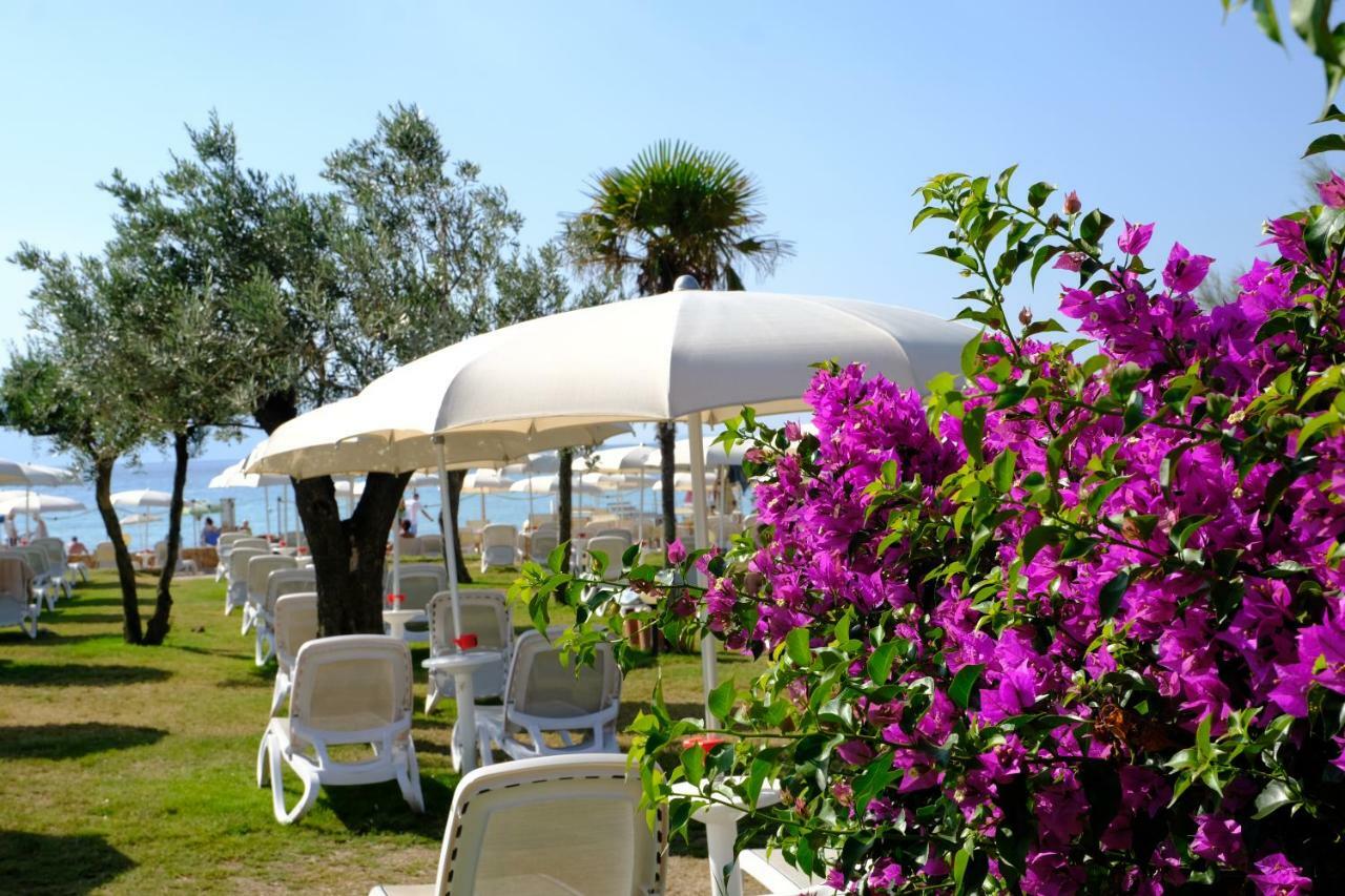 Baia Caddinas Clubresidence Golfo Aranci Esterno foto
